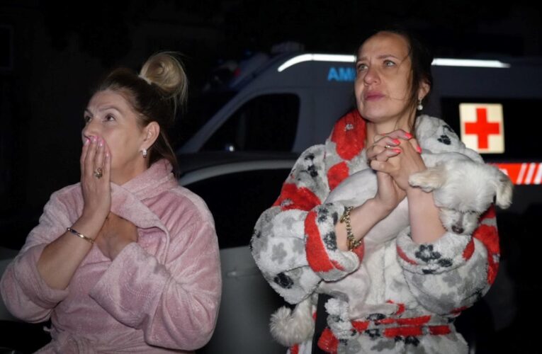 Нічна атака на Одесу: врятовано 10 людей