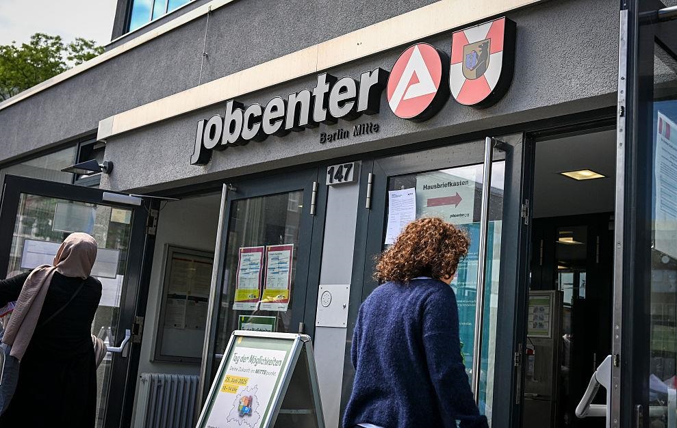 Новини світу - Німеччина перестала бути лідером в ЄС за кількістю заявок на притулок