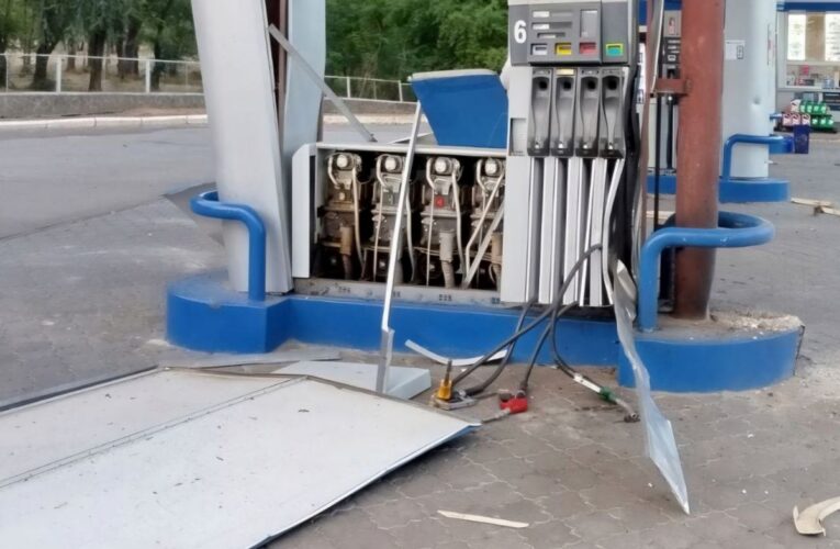 Обстріл Дніпропетровщини: пошкоджено інфраструктуру, підприємство та АЗС