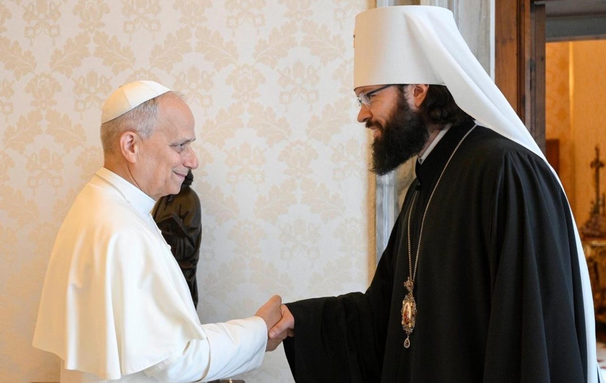 Новини світу - Папа Римський вперше зустрівся з російським митрополитом