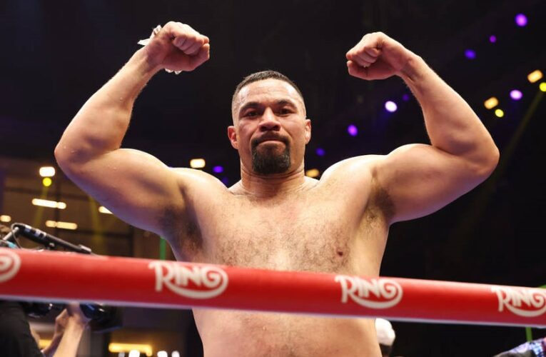 Паркер виклав відео з Усиком після його бою з Дюбуа