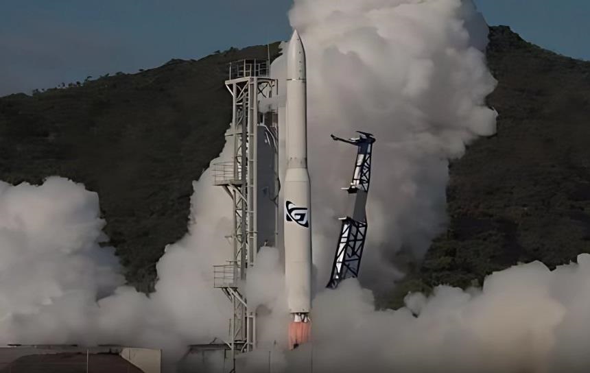 Технології - Перша орбітальна ракета у Австралії вибухнула через 14 секунд після старту