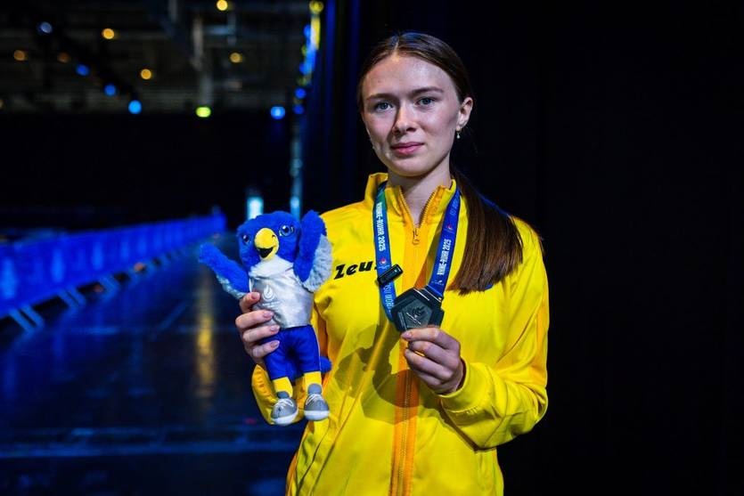 Новини спорту - Перші медалі для України на Універсіаді: досягнення Максименко та Конрад