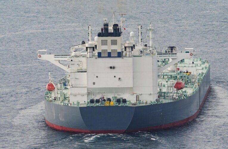 Перший танкер відмовився везти нафту на індійський НПЗ Роснафти