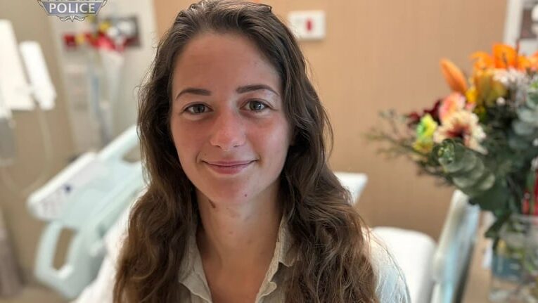 Пила з калюжі. Дівчина з Німеччини вижила серед дикої природи Австралії