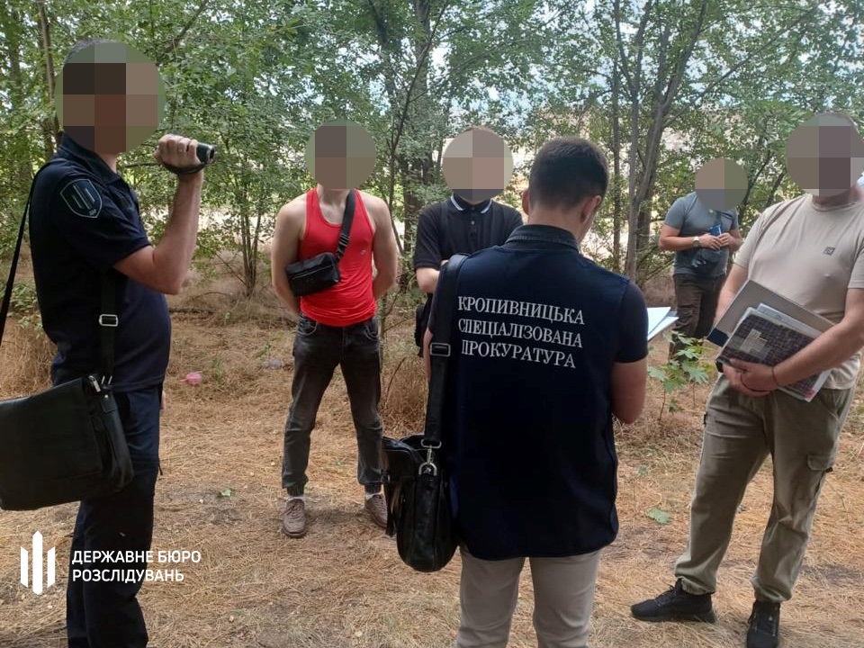 Новини України - Посадовець ТЦК знімав з розшуку ухилянтів за $1 тис.