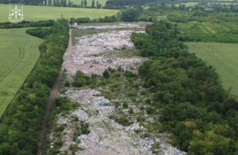 Посадовцям загрожує ув’язнення за сміттєзвалище на Київщині