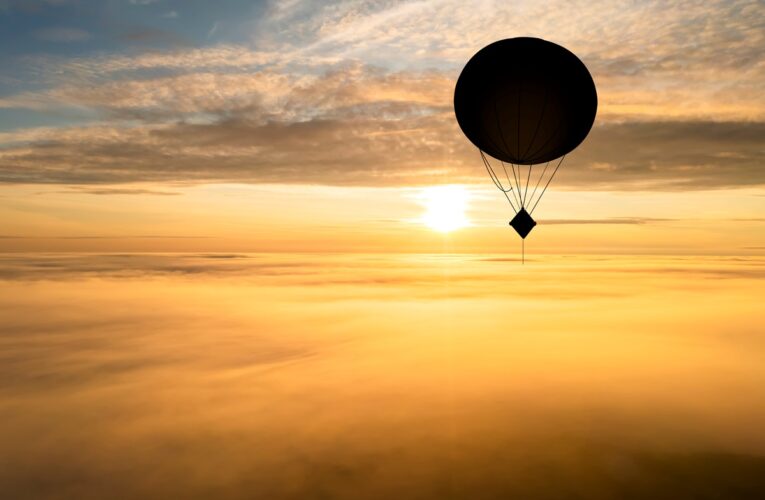 Працює на висоті 24 км: Британія випробувала розвідувальний аеростат