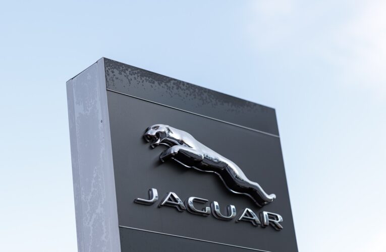 Продажі Jaguar в Європі обвалилися на 97%