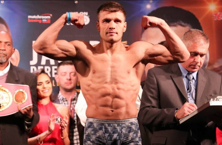 Процедура зважування Дерев&rsquo;янченка і Рамоса перед боєм: обидва у своїй вазі