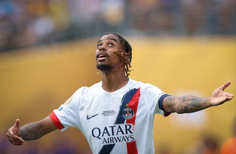 ПСЖ активно просуває новий контракт для свого 22-річного нападника