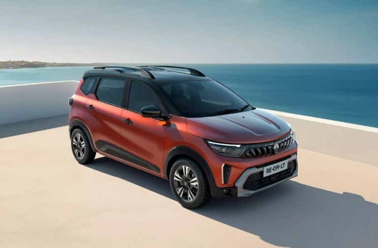 Авто новини - Renault оновила наддешевий мікровен Triber