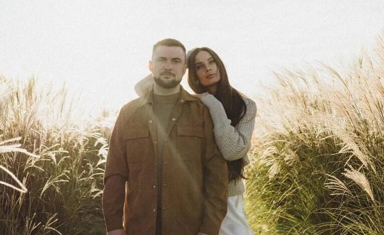 Репер YARMAK відверто розповів про кризу у шлюбі