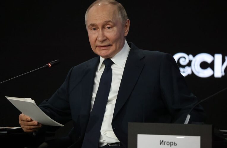 Рейтинг Путіна впав до мінімуму з 2022-го