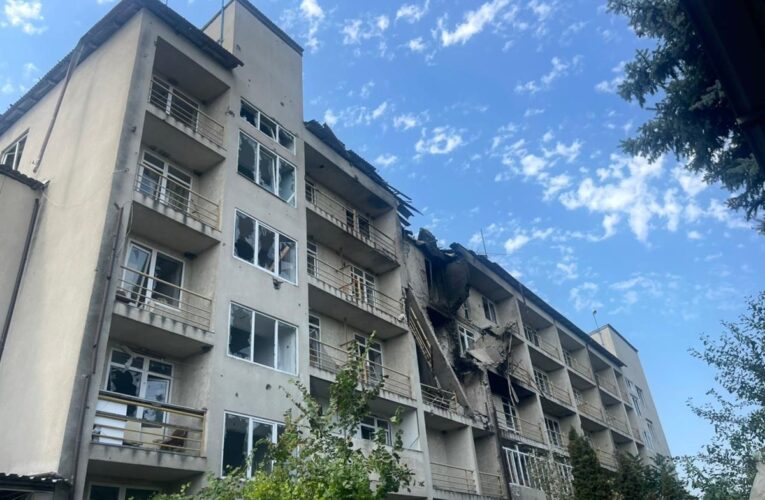 РФ завдала понад 20 ударів по Донеччині, є загиблі