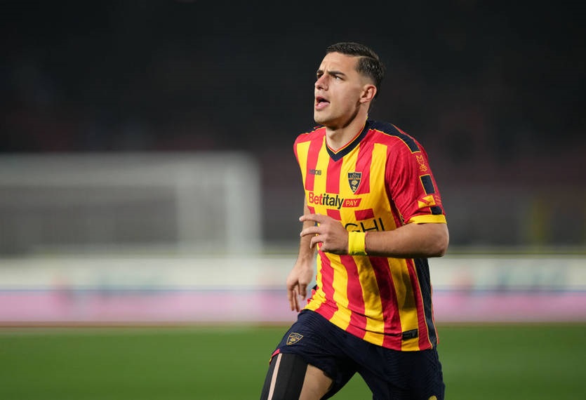 Новини спорту - Рома хоче посилити атаку і бачить у форварді Лечче конкуренцію Довбику