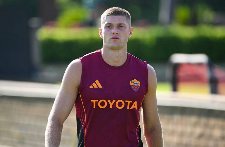 Рома на свій перший спаринг вийде без травмованого Довбика