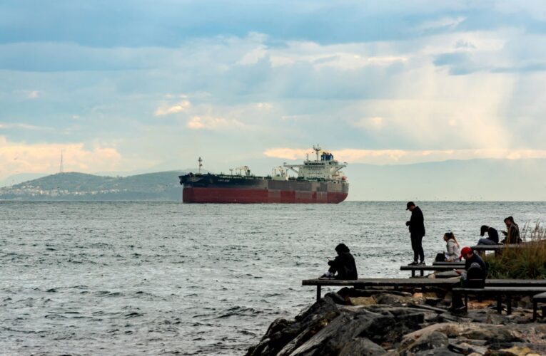 Росія блокує понад 2% світового експорту нафти – ЗМІ