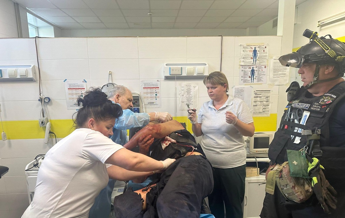 Новини України - Росіяни атакували рятувальників в Херсоні і Костянтинівці