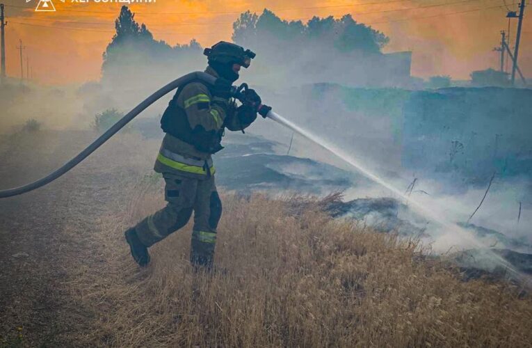 Росіяни скинули вибухівку на пшеничне поле Херсонщини