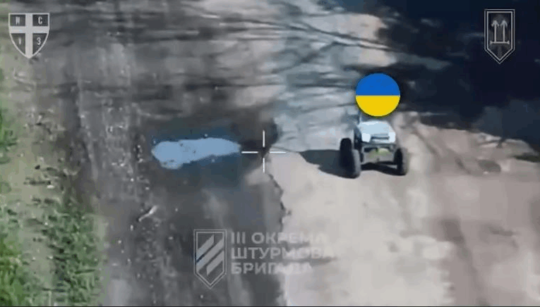 Росіяни здались в полон наземним роботам