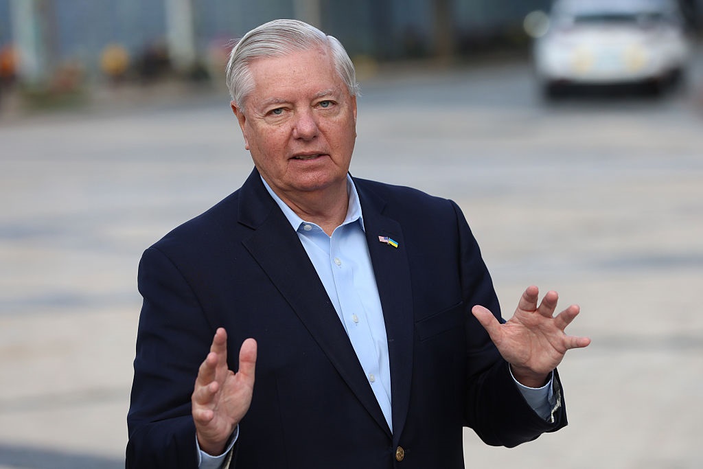 Новини світу - Сенатор Грем оцінив "санкційний імунітет" Кремля