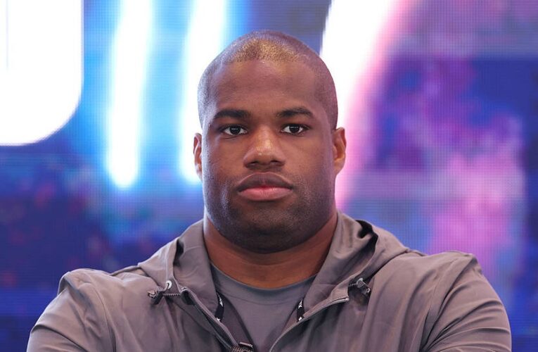 Сенченко розповів про тактику Дюбуа у реванші з Усиком