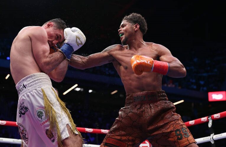 Сепеда вперше програв на професійному ринзі, поступившись Стівенсону