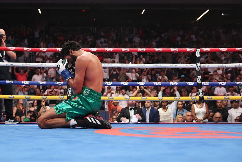 Новини спорту - Шираз відправив Берланга у важкий нокаут і здобув право на титульний бій