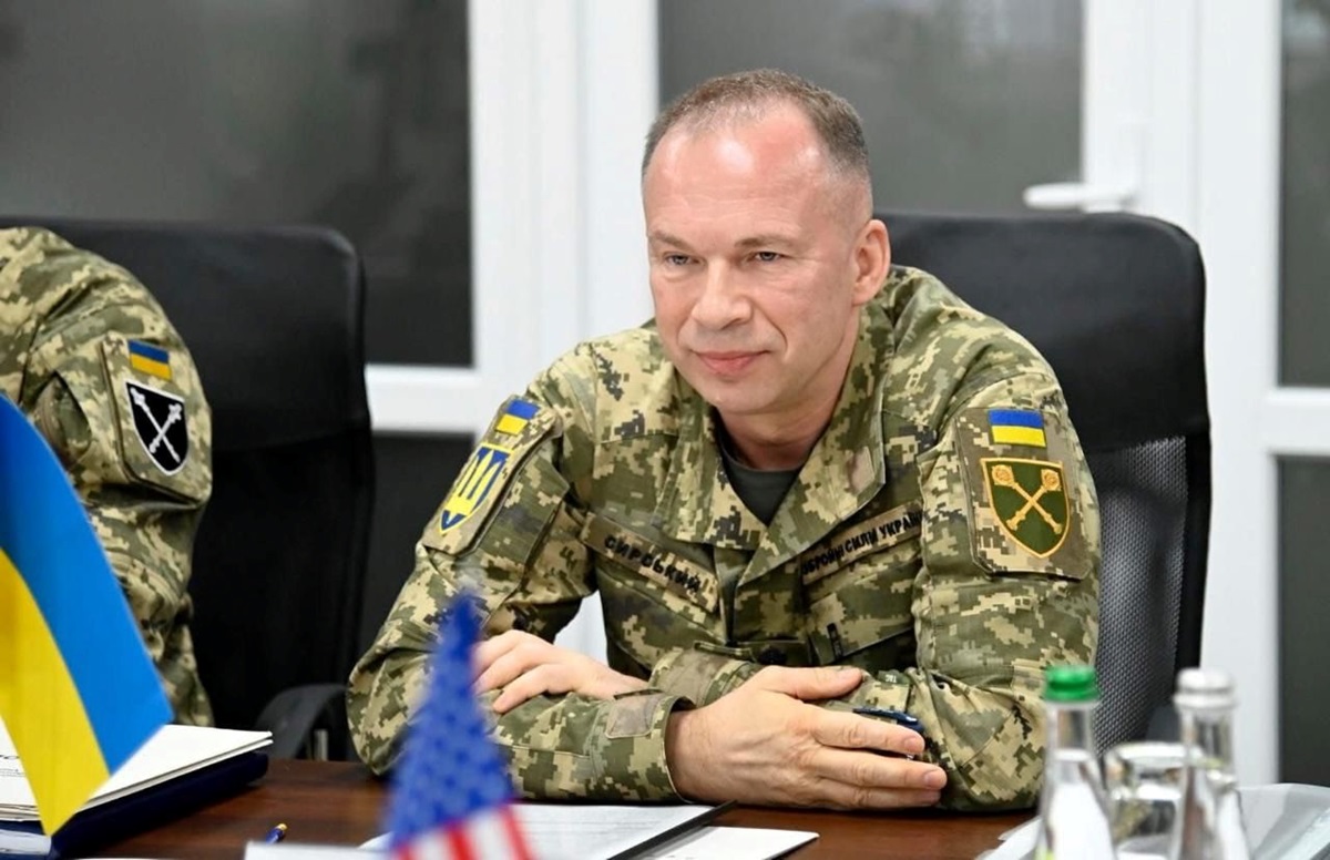 Новини України - Сирський привітав українських медиків зі святом