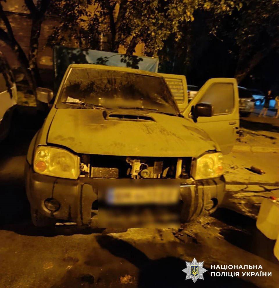 Новини Києва - Спалили чотири авто за тиждень: у Києві затримали двох виконавців