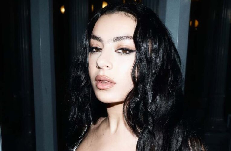 Співачка Charli XCX вийшла заміж