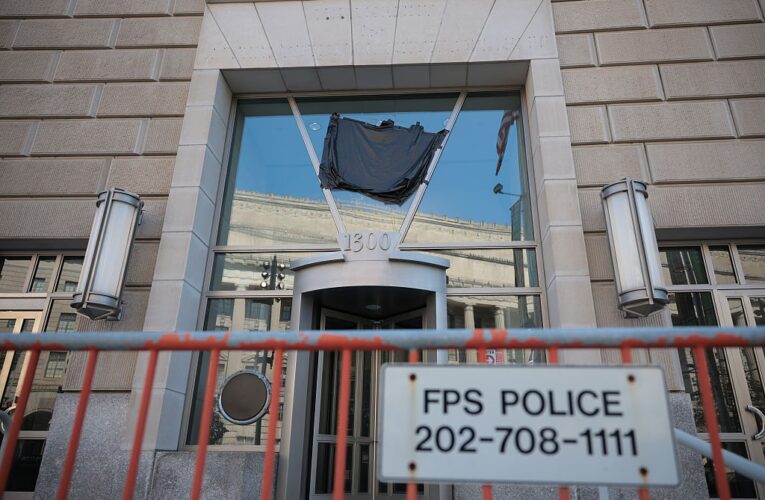 США спалять контрацептиви на $10 млн, призначені для бідних країн – ЗМІ