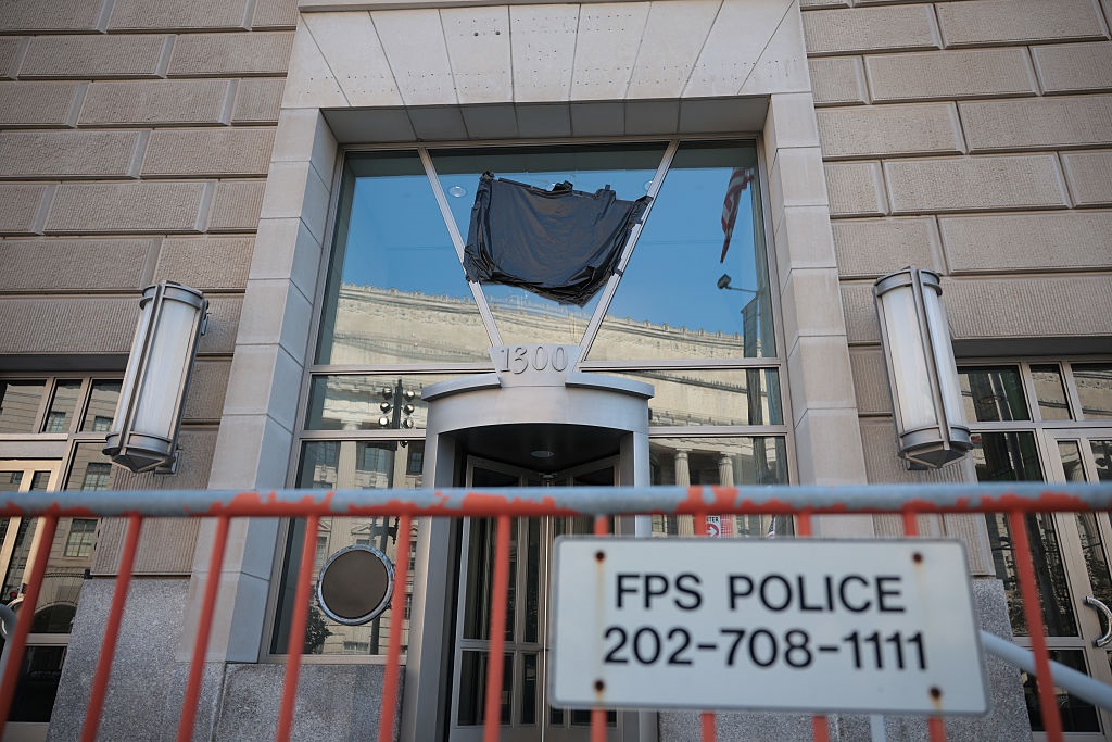 Новини світу - США спалять контрацептиви на $10 млн, призначені для бідних країн - ЗМІ