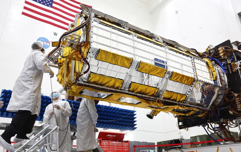 Технології - США й Індія запустили у космос незвичний супутник-радар