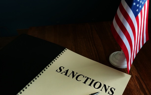 США запровадили рекордні санкції проти нафтової мережі Ірану