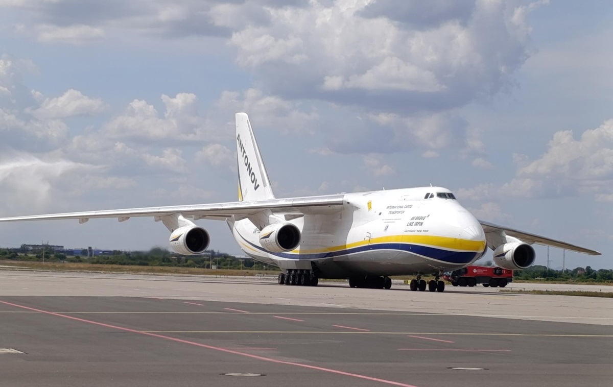 Новини України - Стало відомо, куди полетів літак Ан-124 Руслан