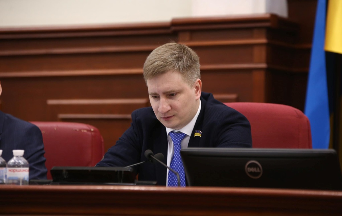 Новини Києва - Суд арештував екссекретаря Київради