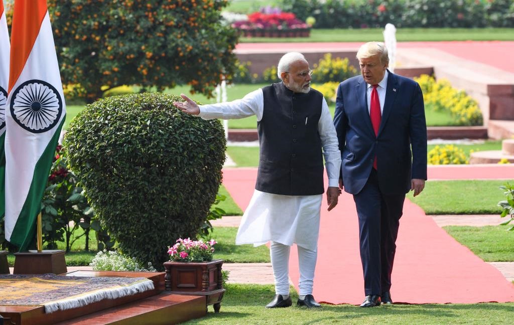 Новини світу - Трамп пригрозив Індії через нафту і зброю з РФ