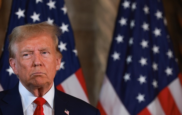 Трамп закликав скасувати літні канікули Сенату