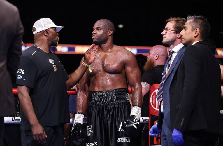 Тренер Дюбуа закликав не дивуватися, що, аби живитися, Дюбуа запросив людей