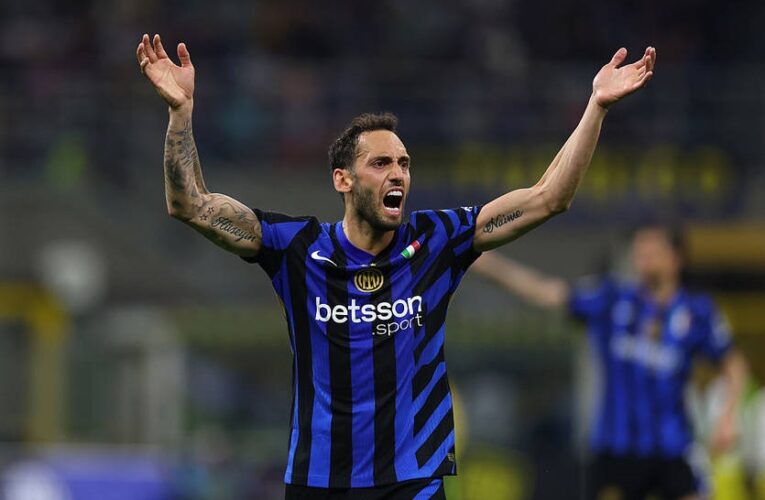 Турецький хавбек Хакан Чалханоглу покине Інтер заради своєї країни