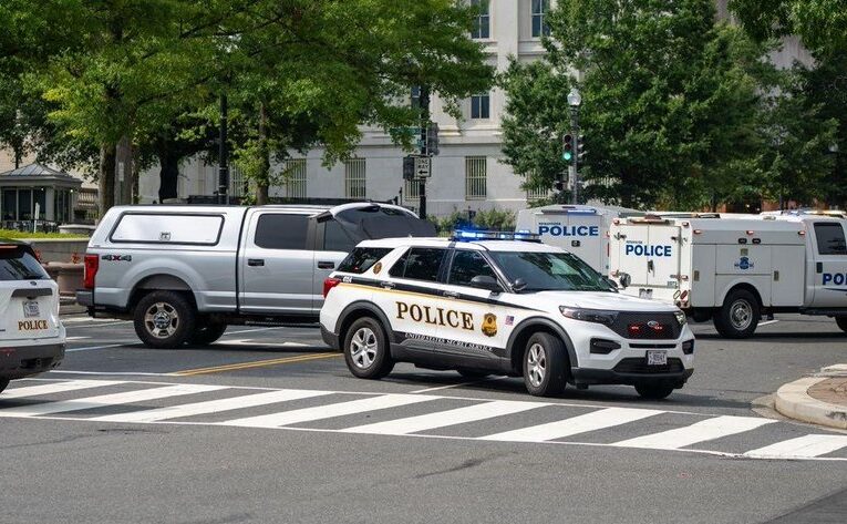 У Білий дім викликали саперів через підозрілий пакет
