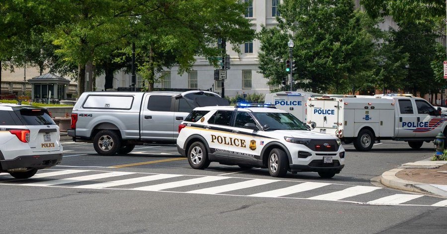 Новини світу - У Білий дім викликали саперів через підозрілий пакет