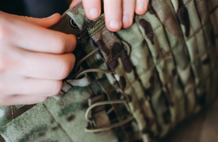 У Фінляндії викрили шахрайство з бронежилетами для України