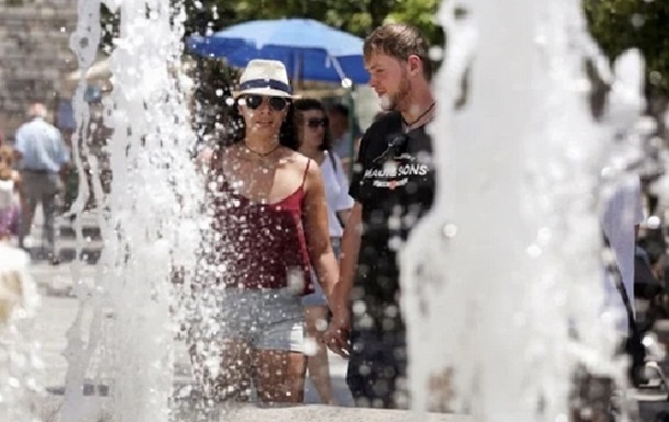 У Греції через 40-градусну спеку впроваджують обов’язкові перерви в роботі