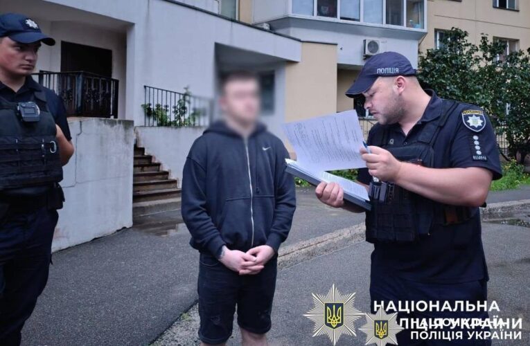 У Києві 19-річний водій вистрілив у чоловіка через зауваження