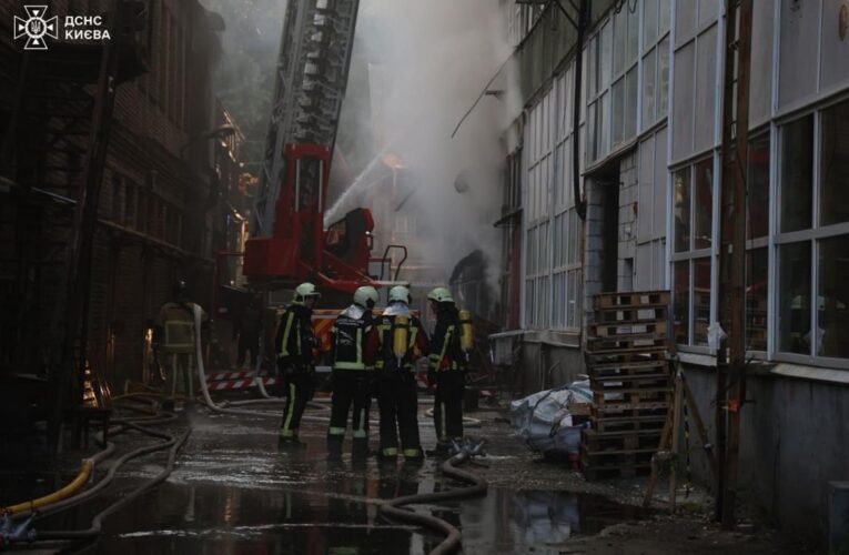 У Києві внаслідок атаки РФ зруйнована амбулаторія