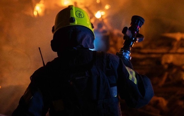 Новини України - У Луцьку через нічну атаку РФ виникли пожежі