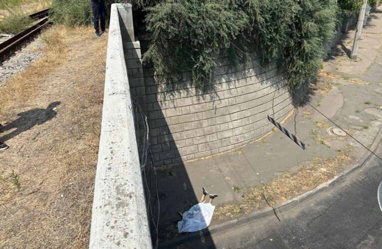 У Миколаєві чоловік стрибнув з мосту, тікаючи від ТЦК